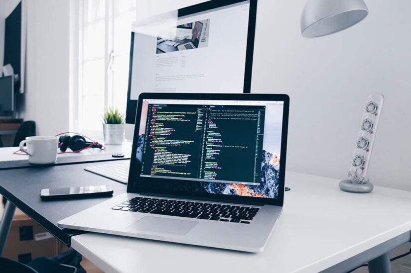 Freelance or Studio? Where Is It Better to Start in Web Design